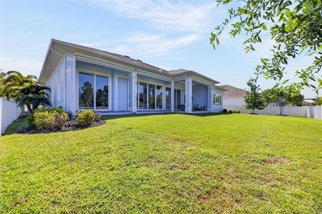 Active With Contract: $779,000 (3 beds, 3 baths, 2571 Square Feet)