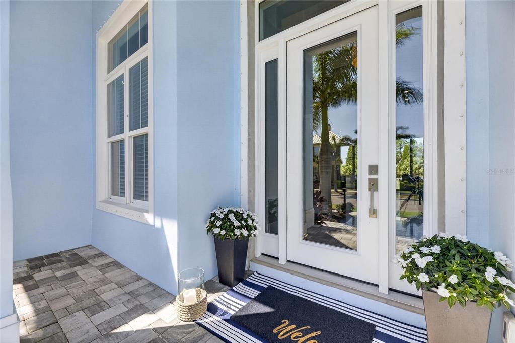 Active With Contract: $779,000 (3 beds, 3 baths, 2571 Square Feet)