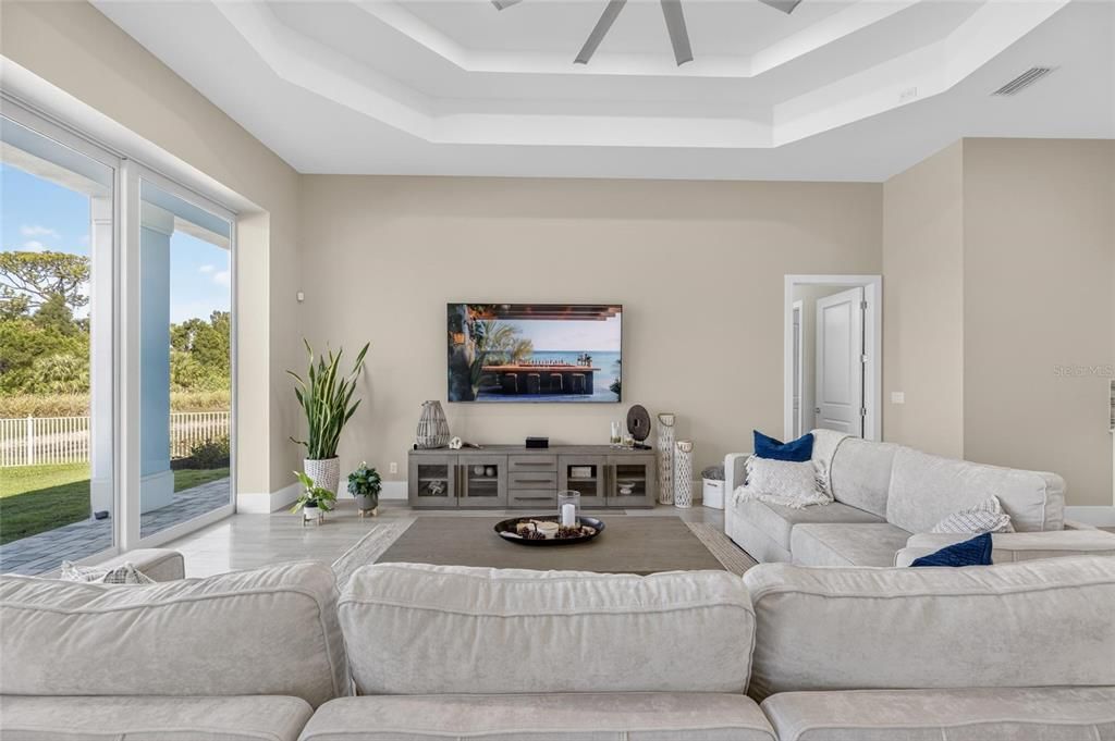 Active With Contract: $779,000 (3 beds, 3 baths, 2571 Square Feet)