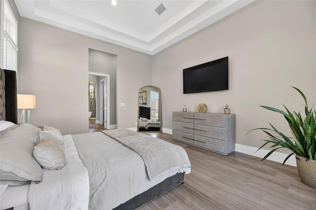 Active With Contract: $779,000 (3 beds, 3 baths, 2571 Square Feet)