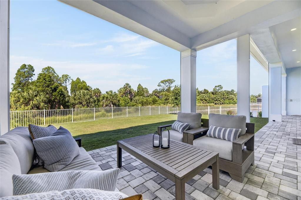 Active With Contract: $779,000 (3 beds, 3 baths, 2571 Square Feet)
