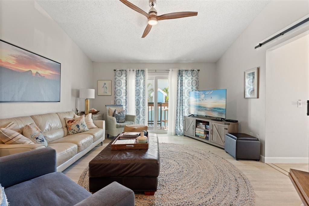 For Sale: $1,299,000 (4 beds, 4 baths, 1682 Square Feet)