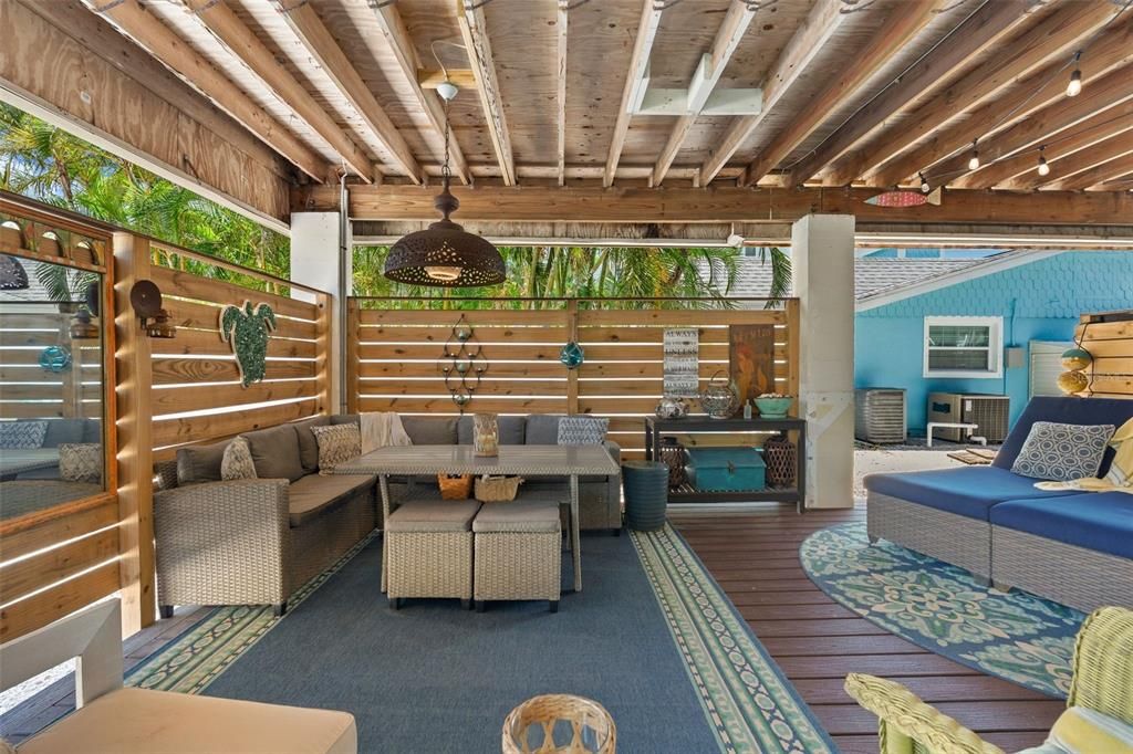 For Sale: $1,299,000 (4 beds, 4 baths, 1682 Square Feet)