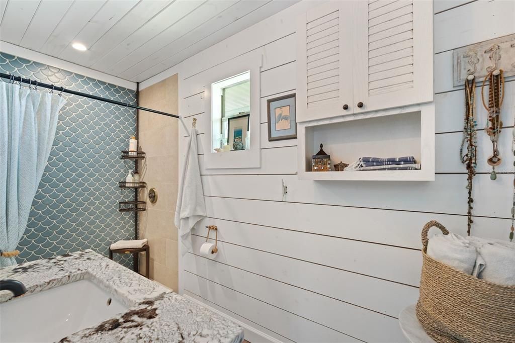 For Sale: $1,299,000 (4 beds, 4 baths, 1682 Square Feet)