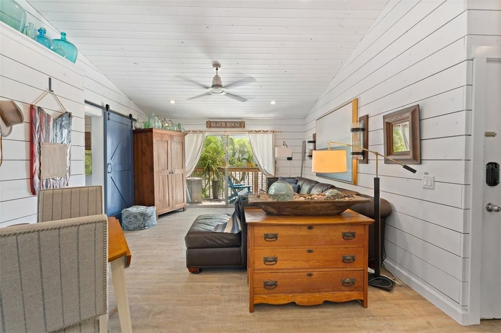 For Sale: $1,299,000 (4 beds, 4 baths, 1682 Square Feet)