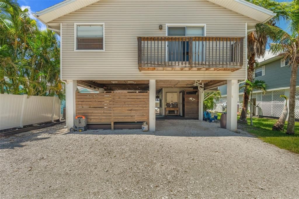 For Sale: $1,299,000 (4 beds, 4 baths, 1682 Square Feet)