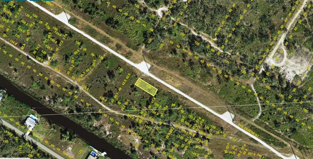 For Sale: $8,500 (0.12 acres)