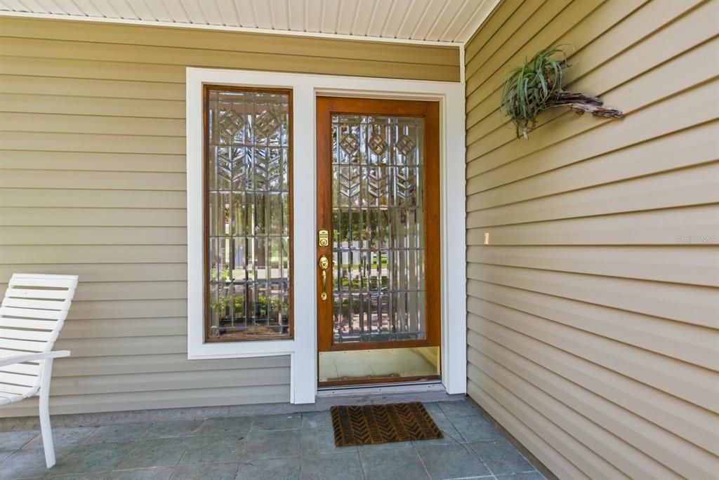 For Sale: $725,000 (3 beds, 2 baths, 2016 Square Feet)