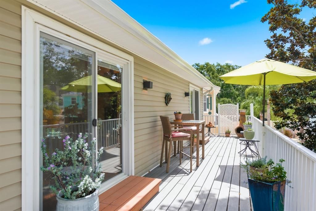 For Sale: $725,000 (3 beds, 2 baths, 2016 Square Feet)