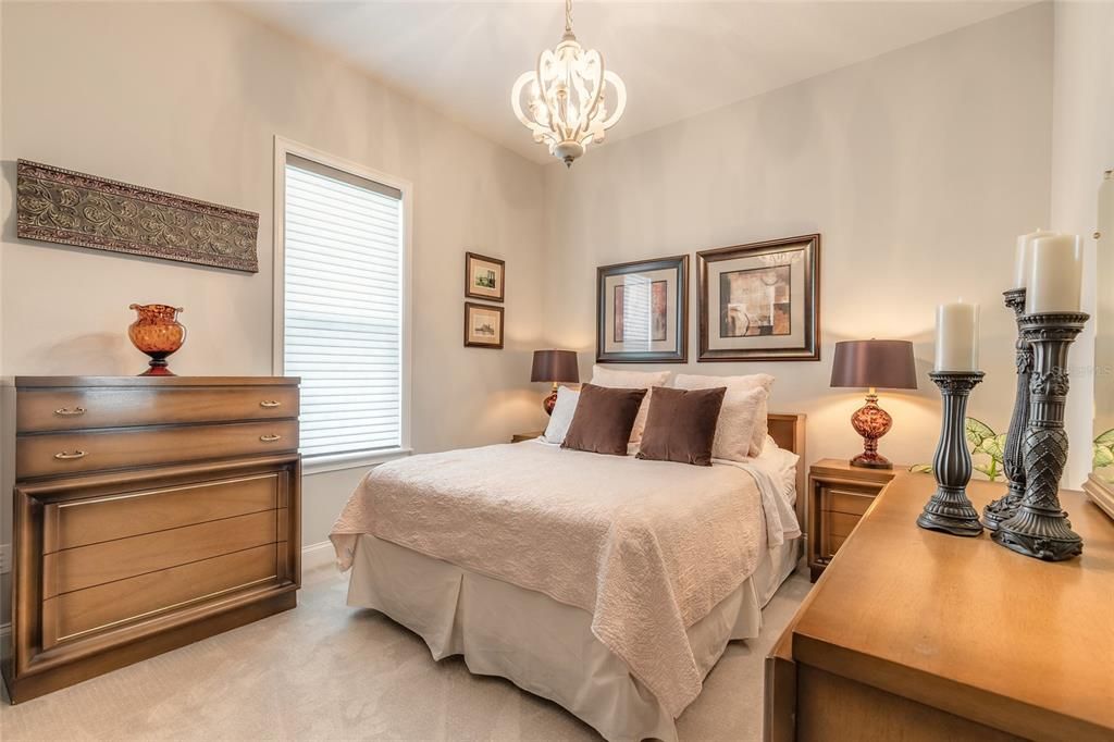 For Sale: $1,095,000 (5 beds, 3 baths, 2759 Square Feet)