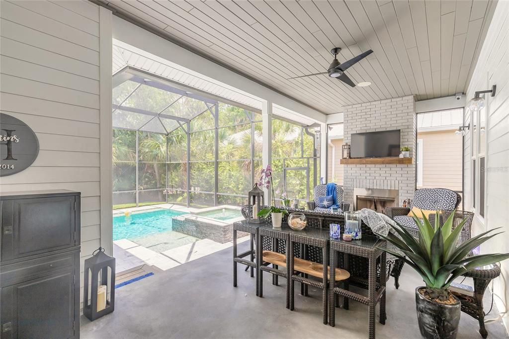 For Sale: $1,095,000 (5 beds, 3 baths, 2759 Square Feet)