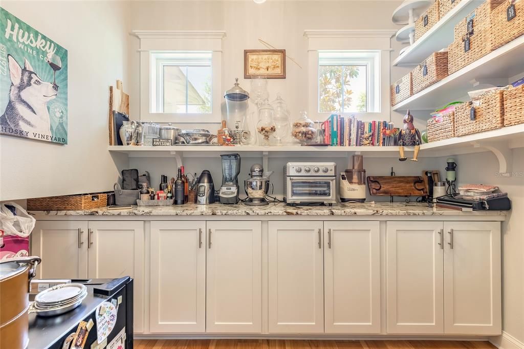 For Sale: $1,095,000 (5 beds, 3 baths, 2759 Square Feet)