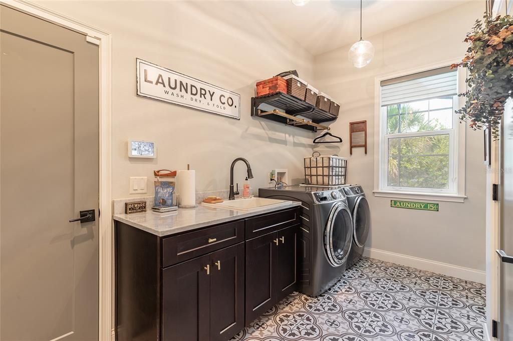 For Sale: $1,095,000 (5 beds, 3 baths, 2759 Square Feet)