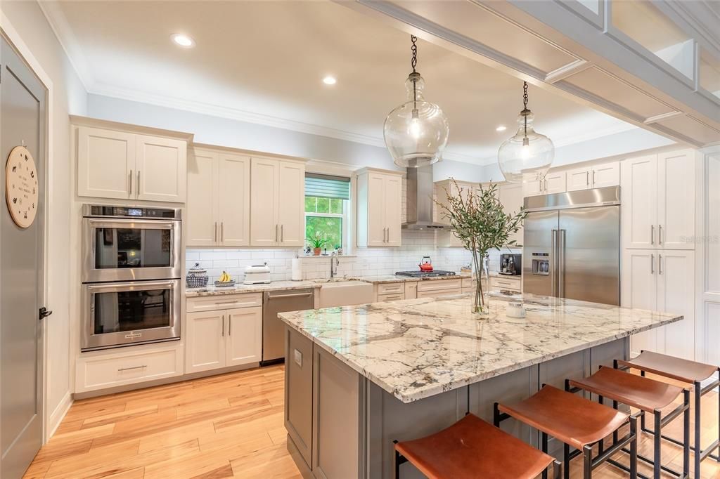 For Sale: $1,095,000 (5 beds, 3 baths, 2759 Square Feet)