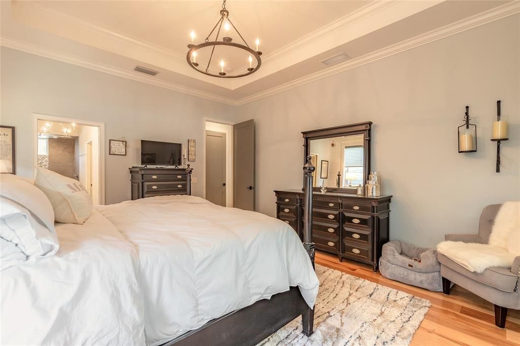 For Sale: $1,095,000 (5 beds, 3 baths, 2759 Square Feet)