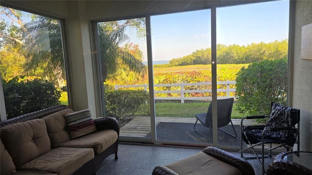For Rent: $2,200 (2 beds, 2 baths, 1256 Square Feet)