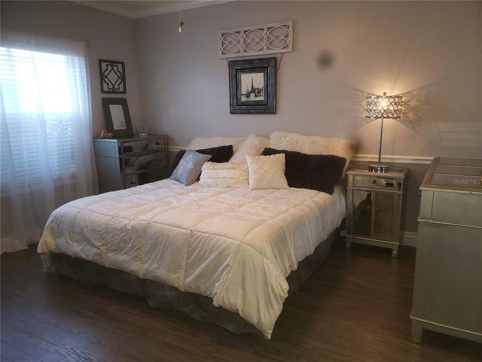 For Rent: $2,200 (2 beds, 2 baths, 1256 Square Feet)