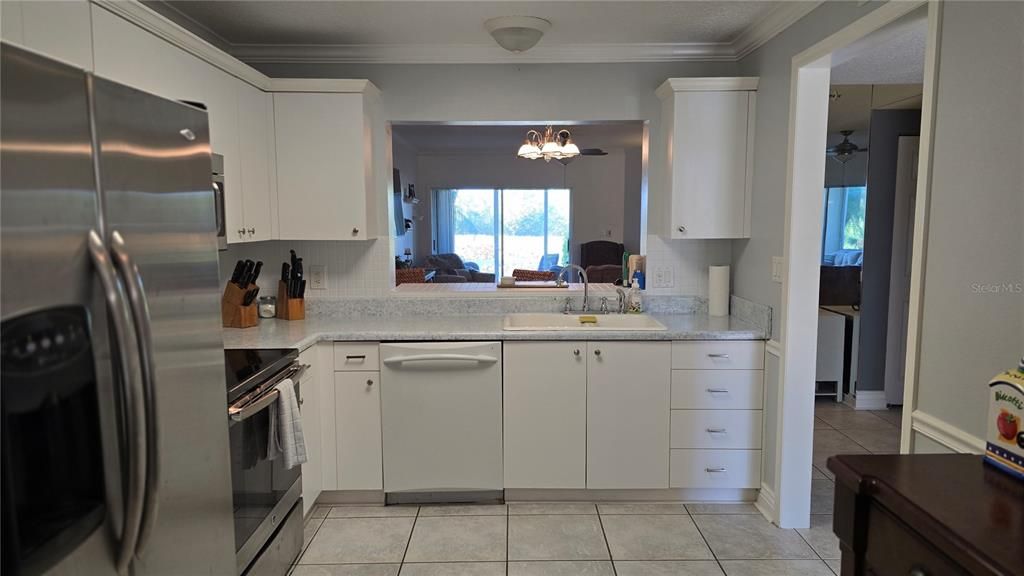 For Rent: $2,200 (2 beds, 2 baths, 1256 Square Feet)