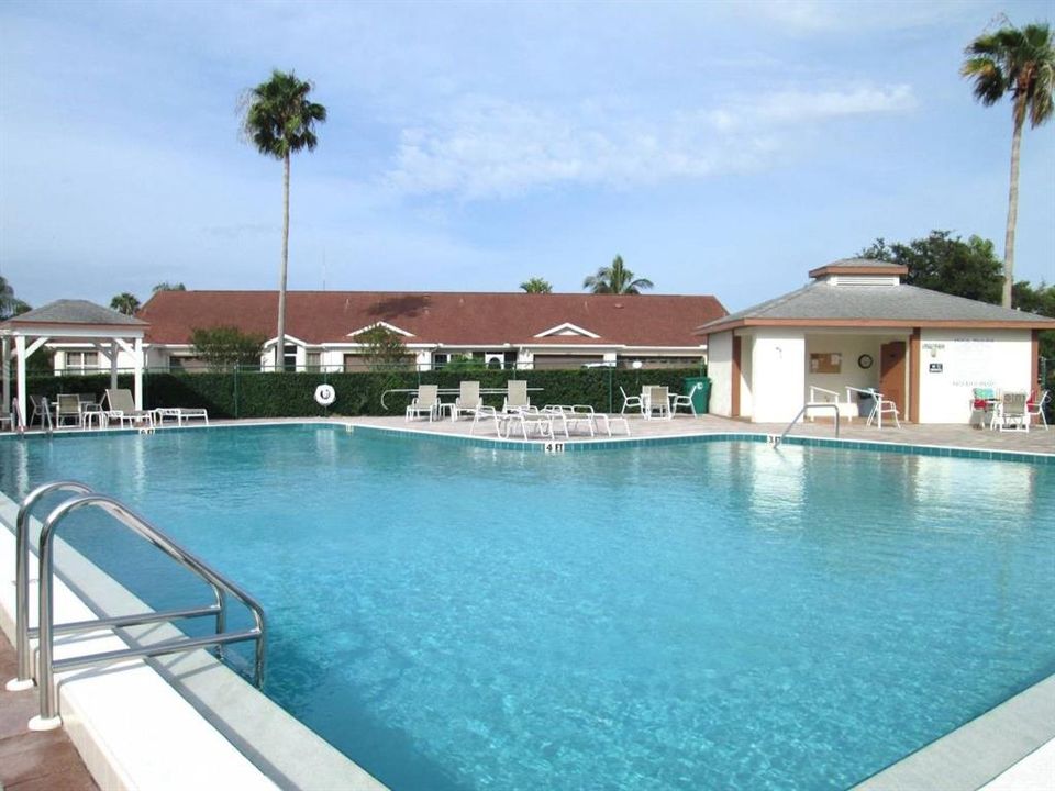 For Rent: $2,200 (2 beds, 2 baths, 1256 Square Feet)