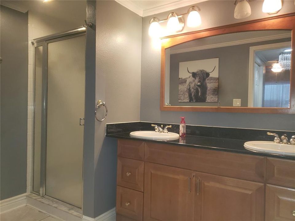 For Rent: $2,200 (2 beds, 2 baths, 1256 Square Feet)