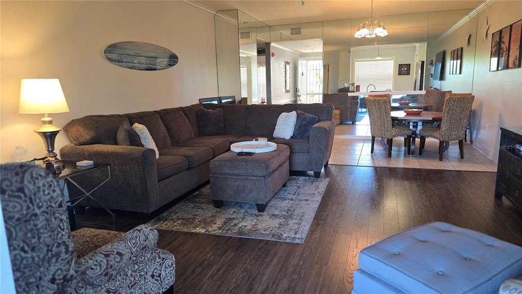 For Rent: $2,200 (2 beds, 2 baths, 1256 Square Feet)