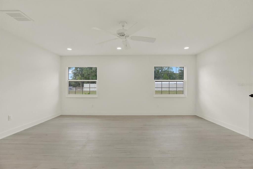 For Sale: $1,099,000 (4 beds, 3 baths, 3463 Square Feet)