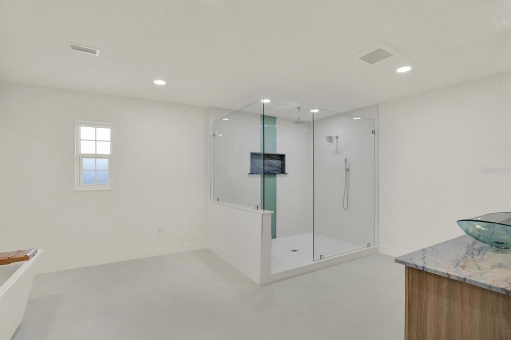 For Sale: $1,099,000 (4 beds, 3 baths, 3463 Square Feet)