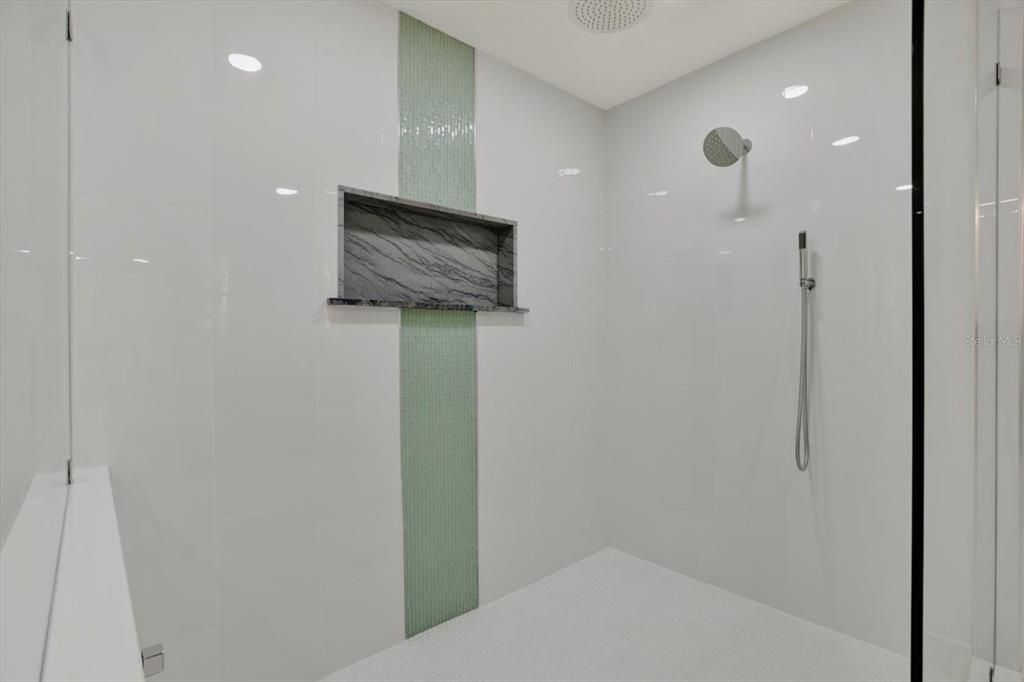 For Sale: $1,099,000 (4 beds, 3 baths, 3463 Square Feet)