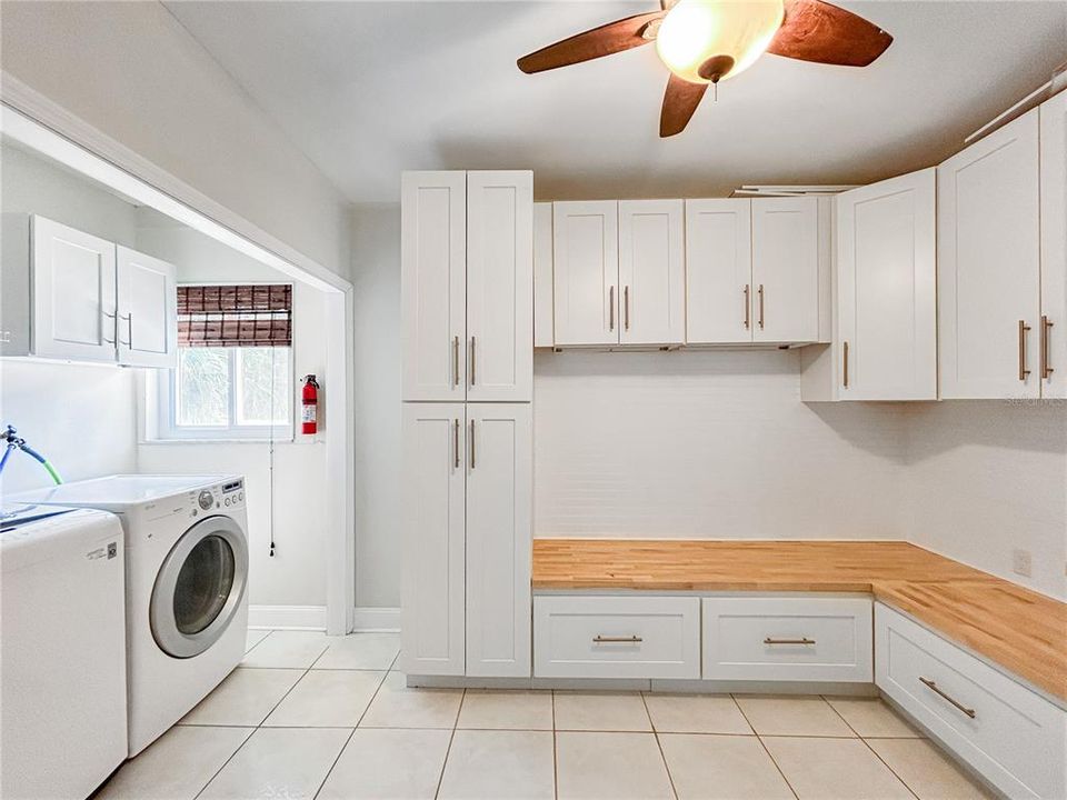 For Sale: $1,175,000 (3 beds, 2 baths, 2367 Square Feet)