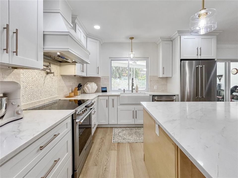 For Sale: $1,175,000 (3 beds, 2 baths, 2367 Square Feet)