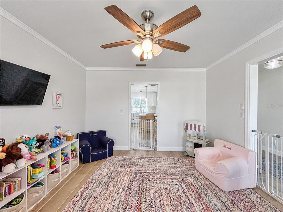 For Sale: $1,175,000 (3 beds, 2 baths, 2367 Square Feet)