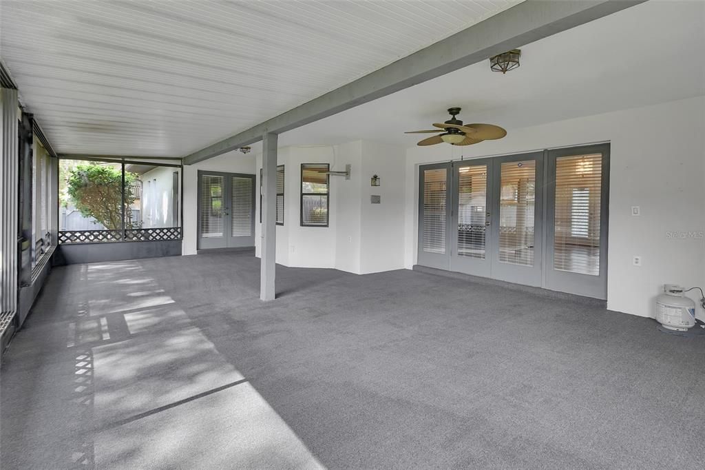 For Sale: $474,900 (4 beds, 2 baths, 2419 Square Feet)
