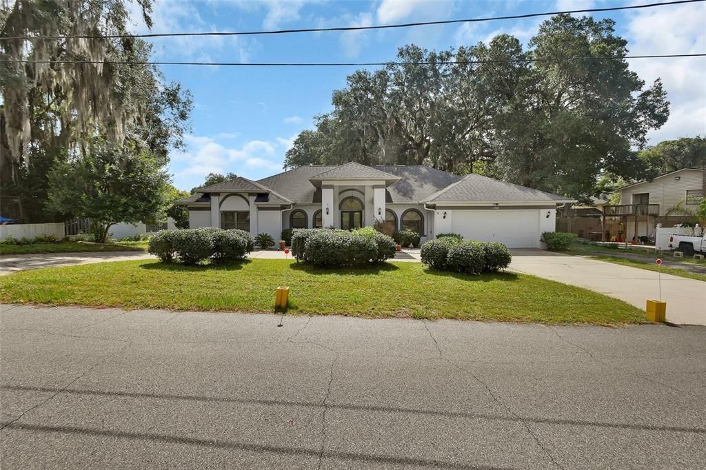 For Sale: $474,900 (4 beds, 2 baths, 2419 Square Feet)