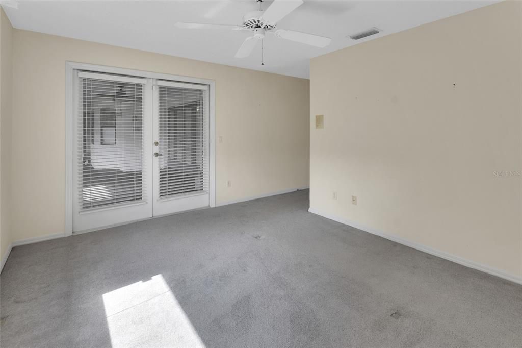 For Sale: $474,900 (4 beds, 2 baths, 2419 Square Feet)