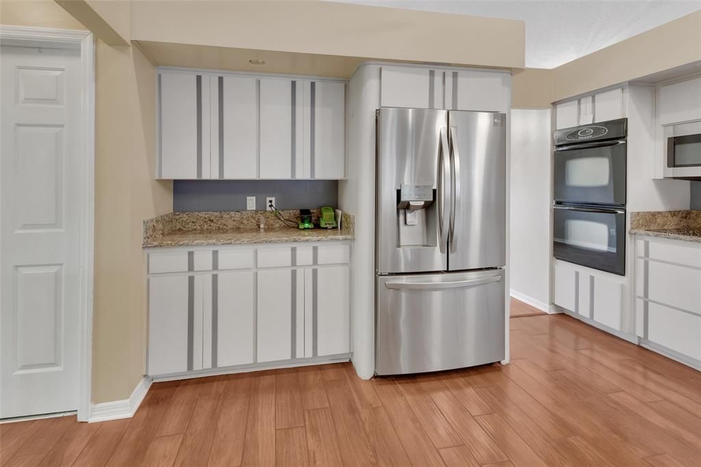 For Sale: $474,900 (4 beds, 2 baths, 2419 Square Feet)