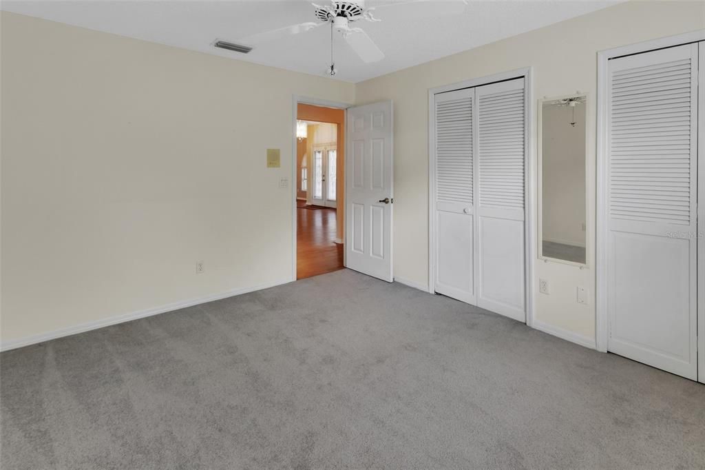 For Sale: $474,900 (4 beds, 2 baths, 2419 Square Feet)