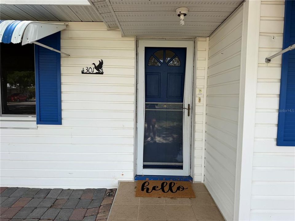 For Rent: $2,350 (2 beds, 1 baths, 1184 Square Feet)