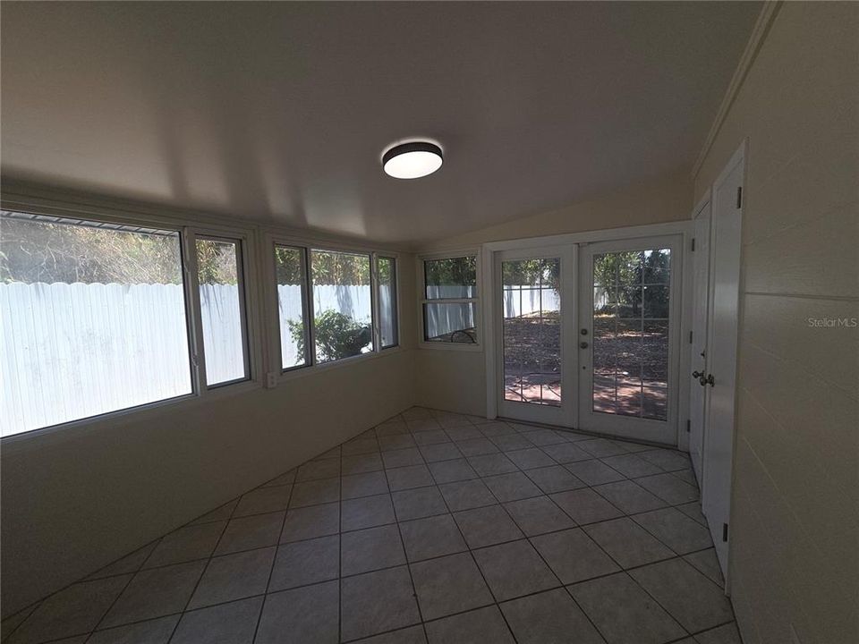 En Venta: $279,900 (2 camas, 1 baños, 812 Pies cuadrados)