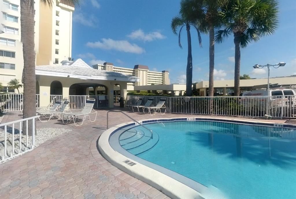 For Sale: $121,500 (1 beds, 1 baths, 485 Square Feet)