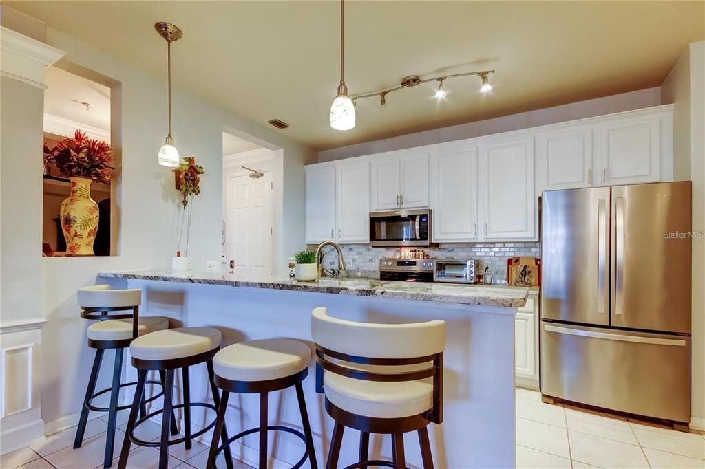 Active With Contract: $295,000 (2 beds, 2 baths, 1730 Square Feet)