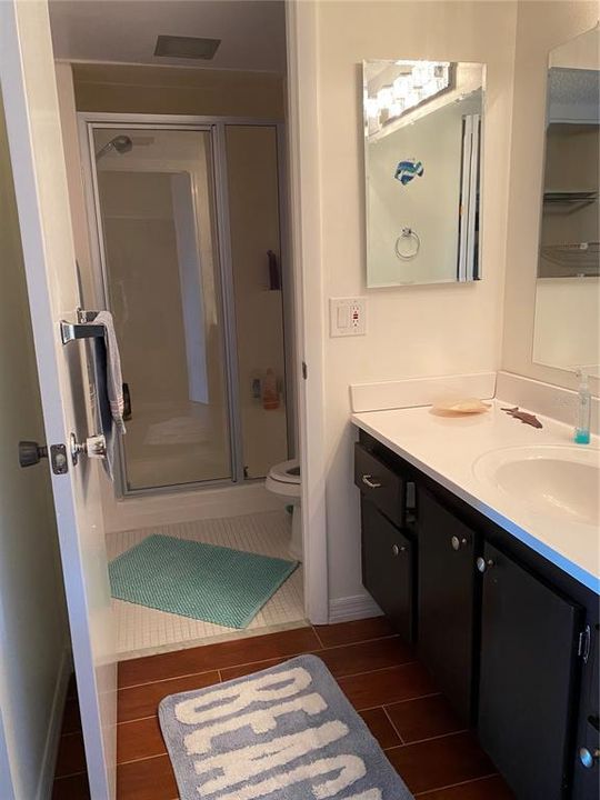 For Rent: $1,850 (2 beds, 2 baths, 975 Square Feet)