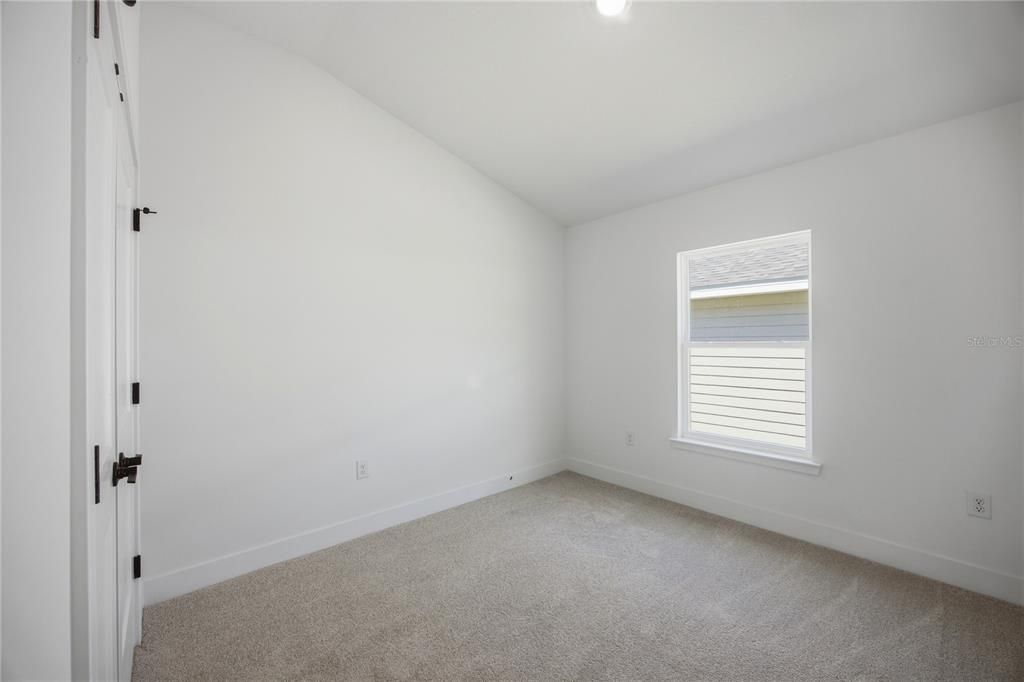 En Venta: $317,400 (4 camas, 2 baños, 1635 Pies cuadrados)