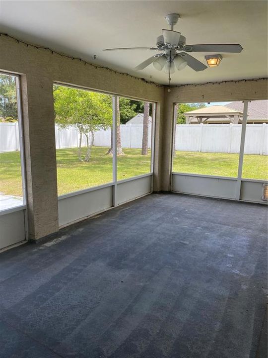 For Sale: $329,900 (4 beds, 2 baths, 2237 Square Feet)