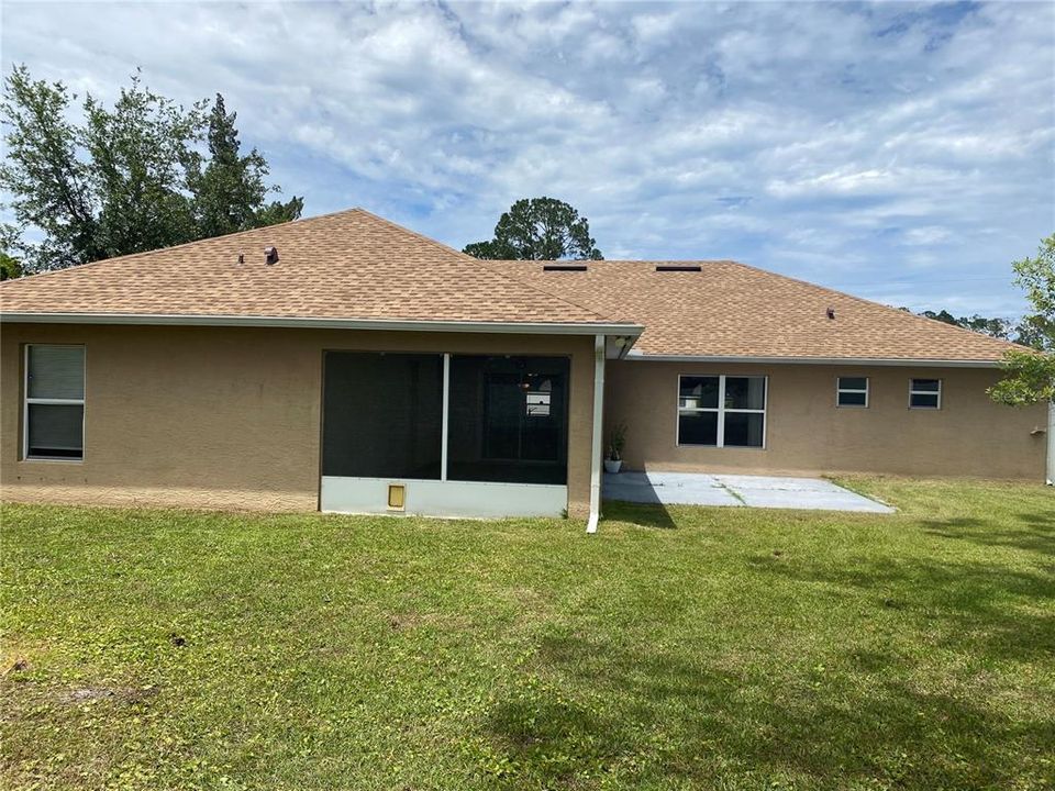 For Sale: $329,900 (4 beds, 2 baths, 2237 Square Feet)