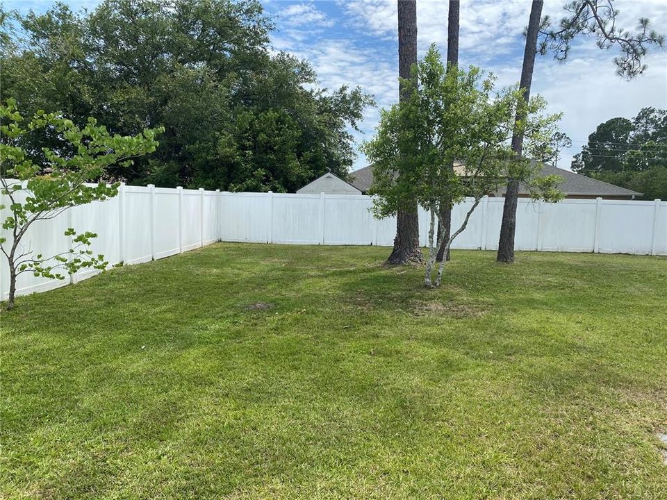 For Sale: $329,900 (4 beds, 2 baths, 2237 Square Feet)