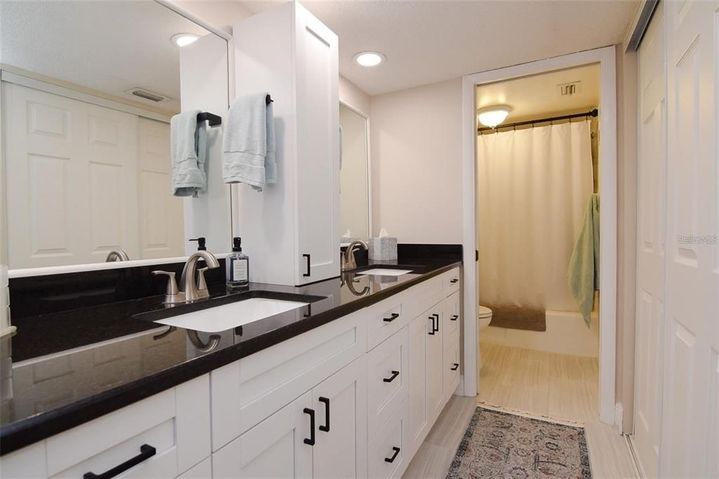 For Rent: $1,800 (2 beds, 2 baths, 1440 Square Feet)