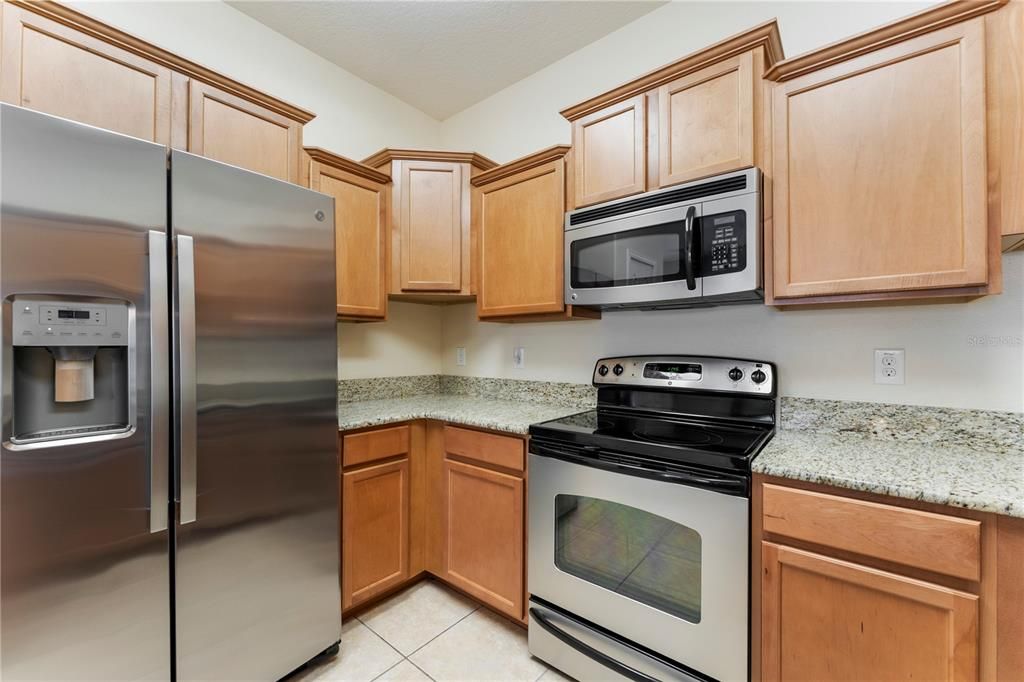 Activo con contrato: $275,000 (2 camas, 2 baños, 1503 Pies cuadrados)