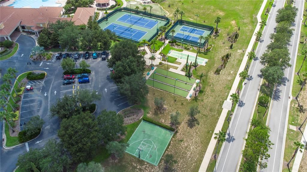 Activo con contrato: $275,000 (2 camas, 2 baños, 1503 Pies cuadrados)