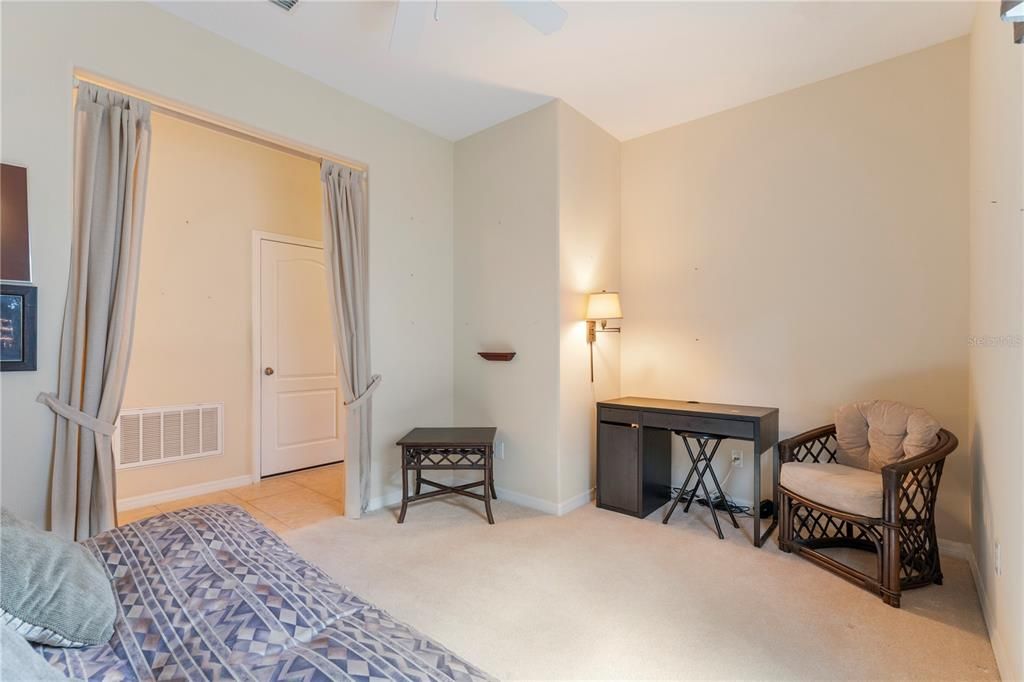 Activo con contrato: $275,000 (2 camas, 2 baños, 1503 Pies cuadrados)