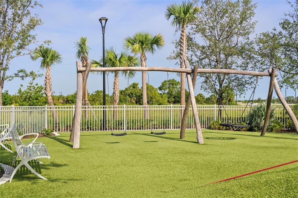 For Sale: $470,000 (3 beds, 2 baths, 1408 Square Feet)